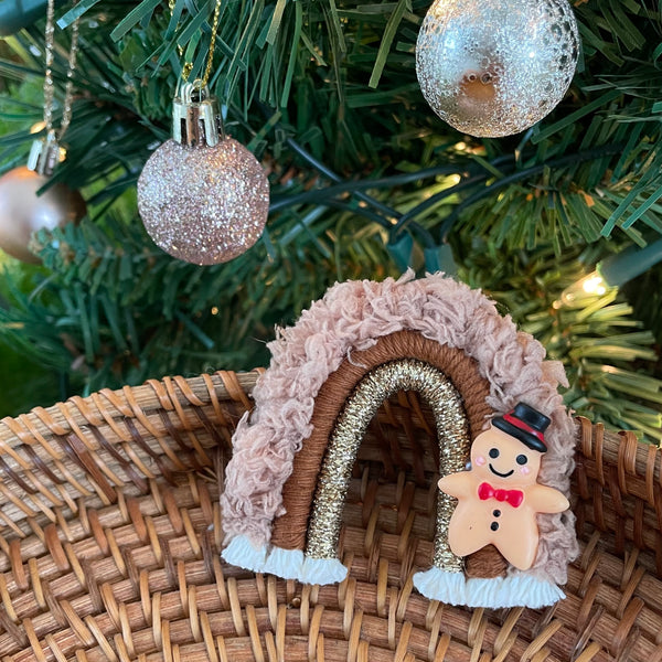 Gingerbread magnet
