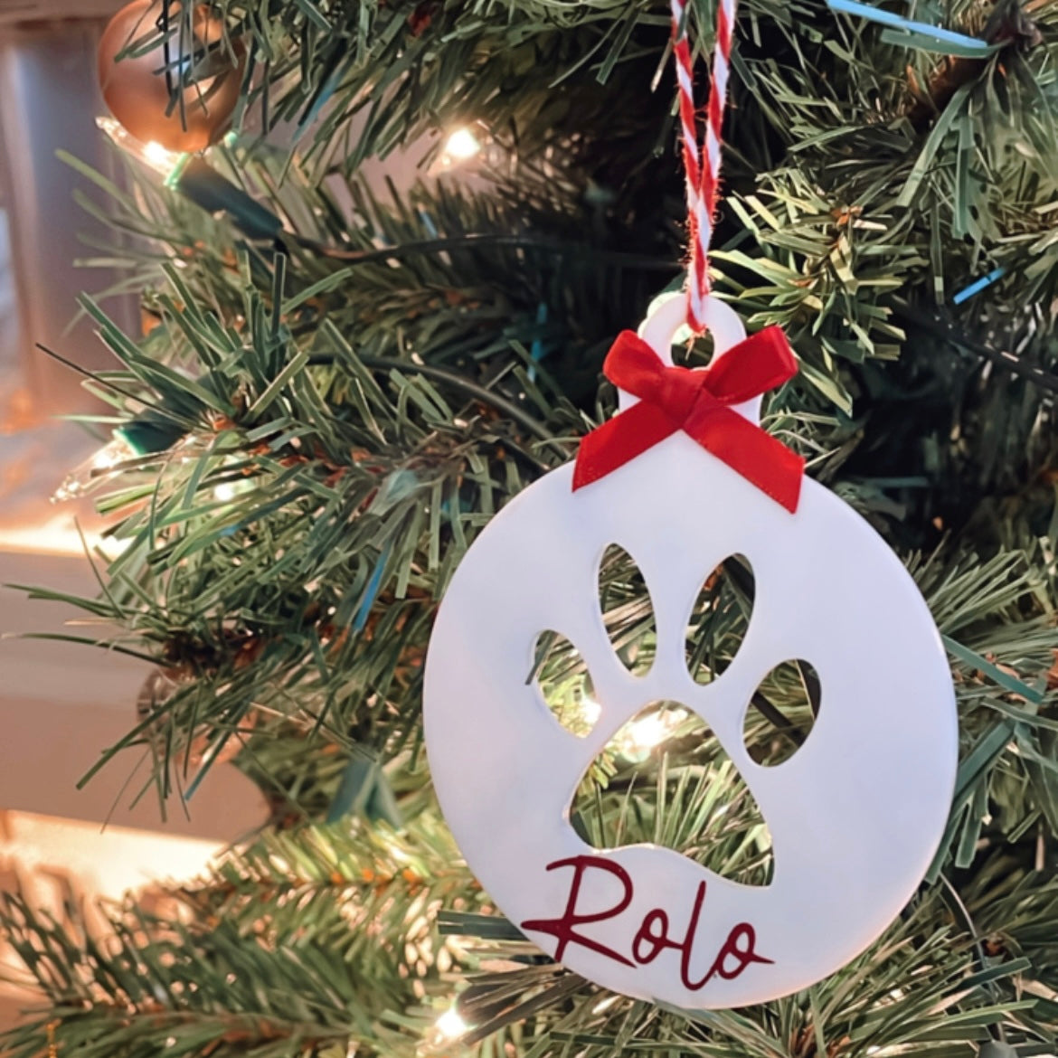 Paw acrylic bauble flat